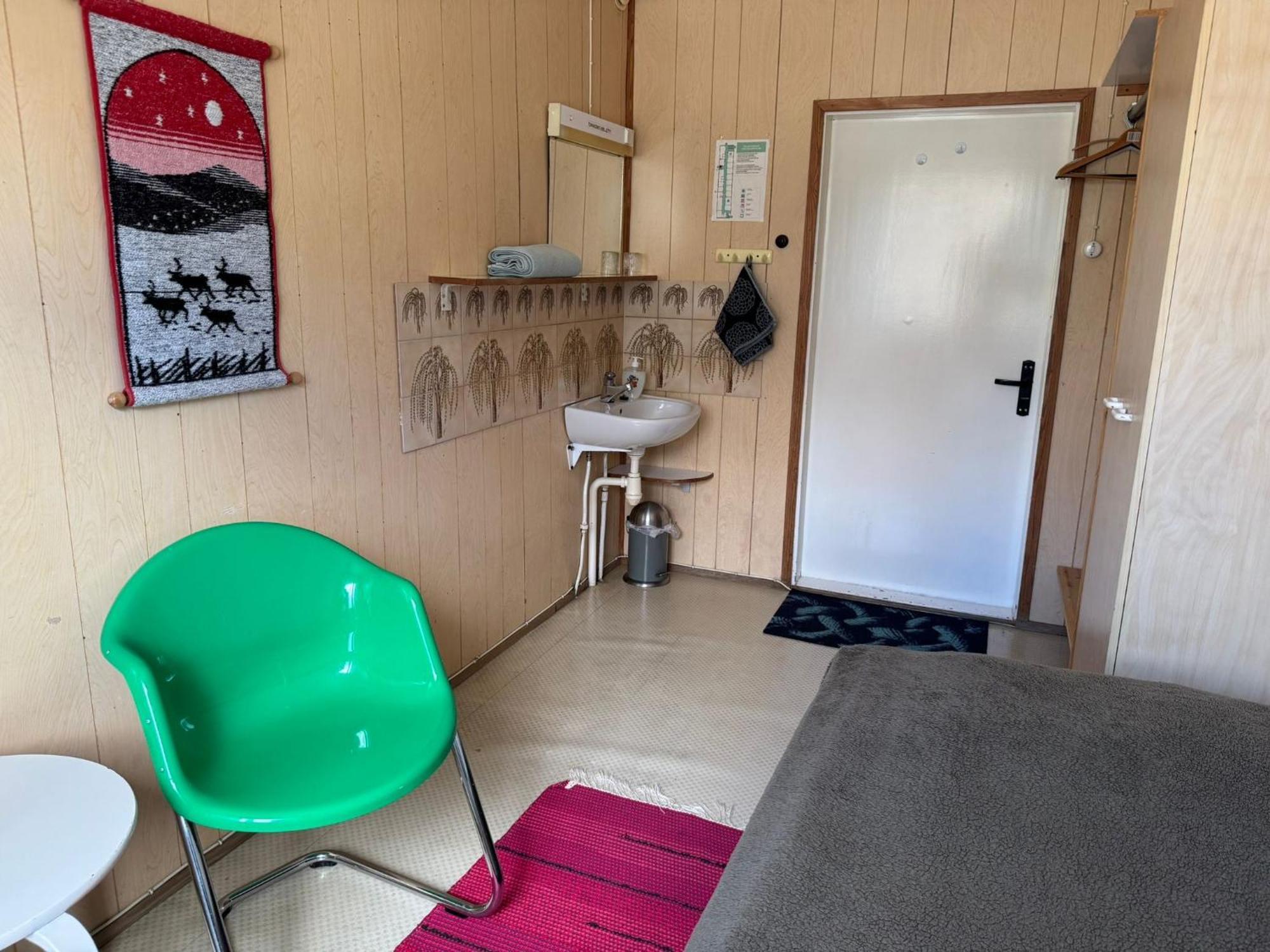Jaemsaen Gasthaus Buitenkant foto